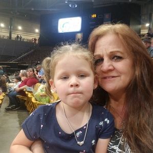 Meet your Posher, Diane